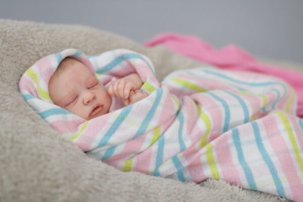 Reborn Baby Girl Lucie by Nikki Holland - Image 7