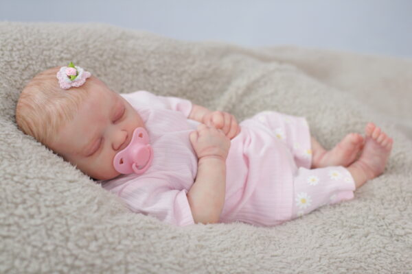 Reborn Baby Girl Lucie by Nikki Holland - Image 6