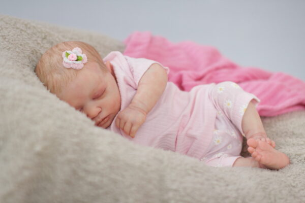 Reborn Baby Girl Lucie by Nikki Holland - Image 10