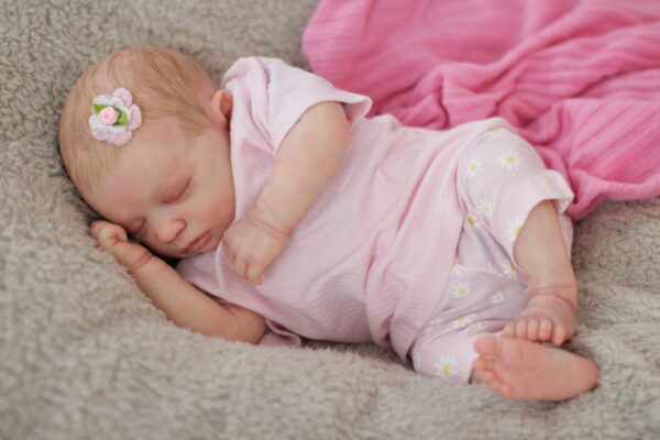 Reborn Baby Girl Lucie by Nikki Holland - Image 11